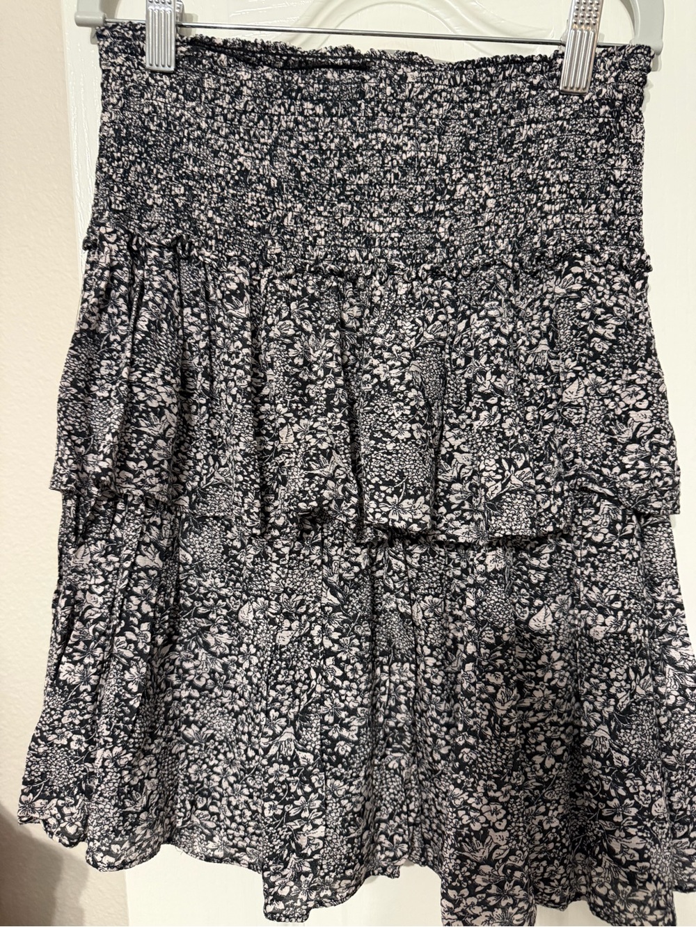 Anthropologie Black and White Floral Tiered Smocked Waist Skirt size small